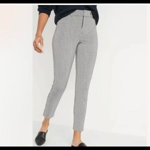 Old Navy Pixie Pants Houndstooth Size 2